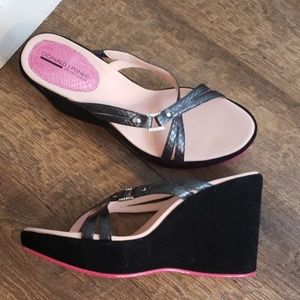 David J Pliner  Karina Black wedge heeled sandals